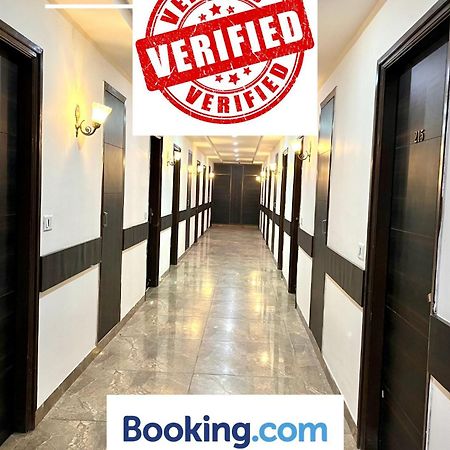 Hotel Jb Residency !! Luxurious & Royal Balcony Rooms !! Large Rooms Zirakpur Dış mekan fotoğraf