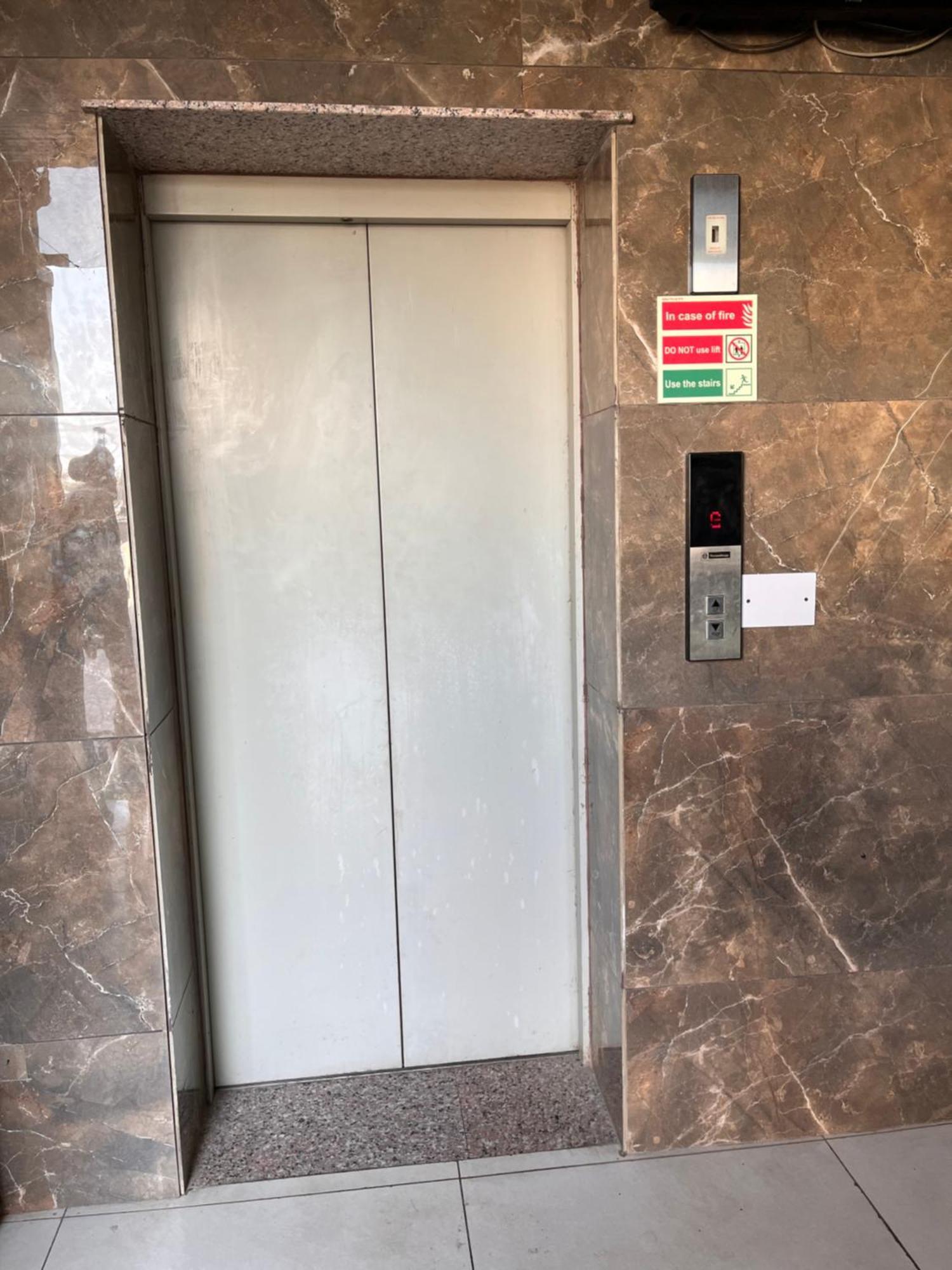 Hotel Jb Residency !! Luxurious & Royal Balcony Rooms !! Large Rooms Zirakpur Dış mekan fotoğraf